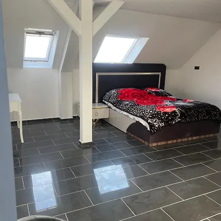 Penthouse Ultra Exlusive Daire Duisburg